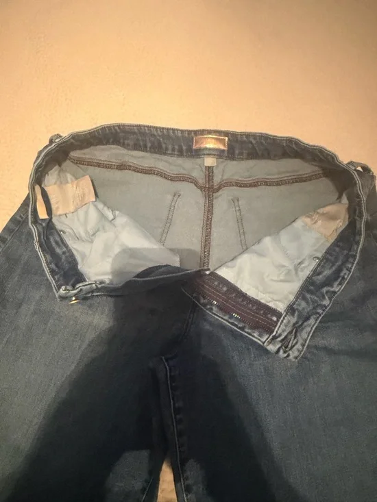 Kut from the Kloth Straight-Leg Jeans in Medium Blue Denim - Picture 9 of 14